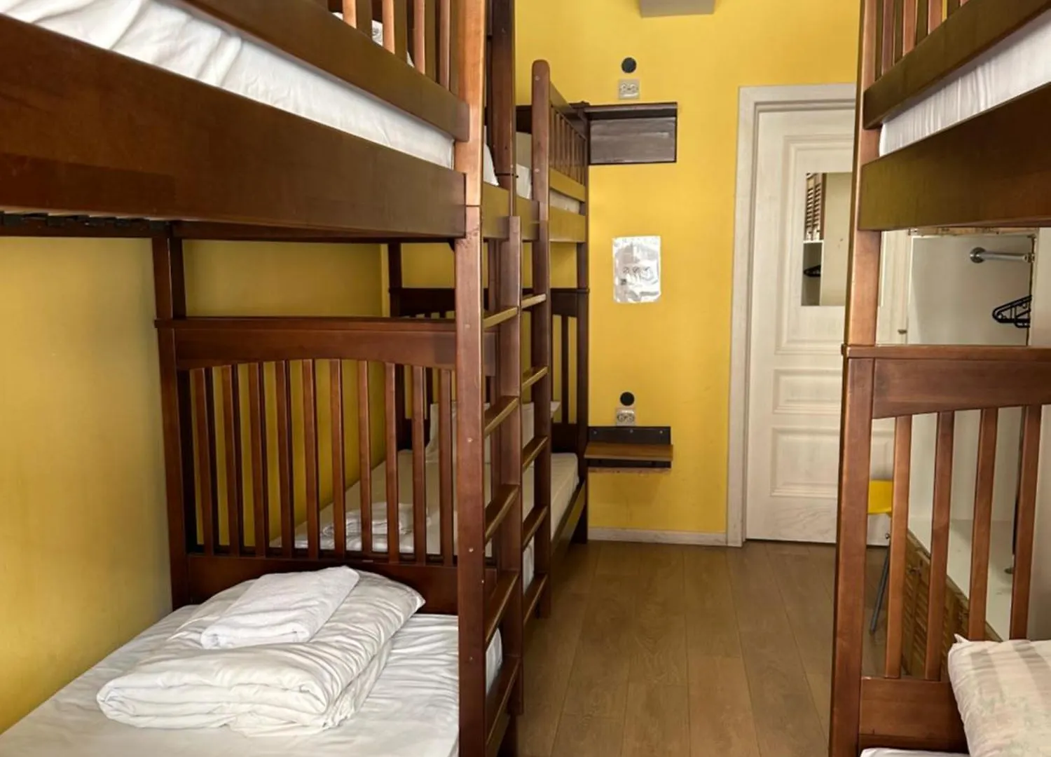 Gar'Is Hostel Lvov 0*,  Ukrajina