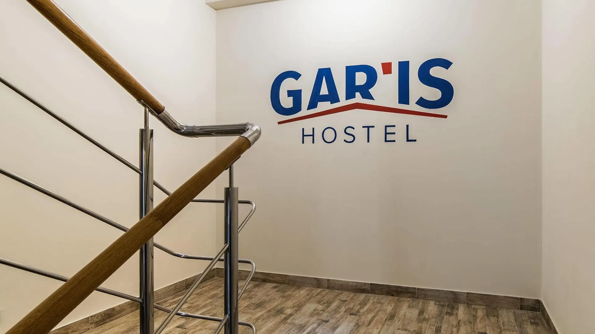 Gar'Is Hostel Lwów 0*,